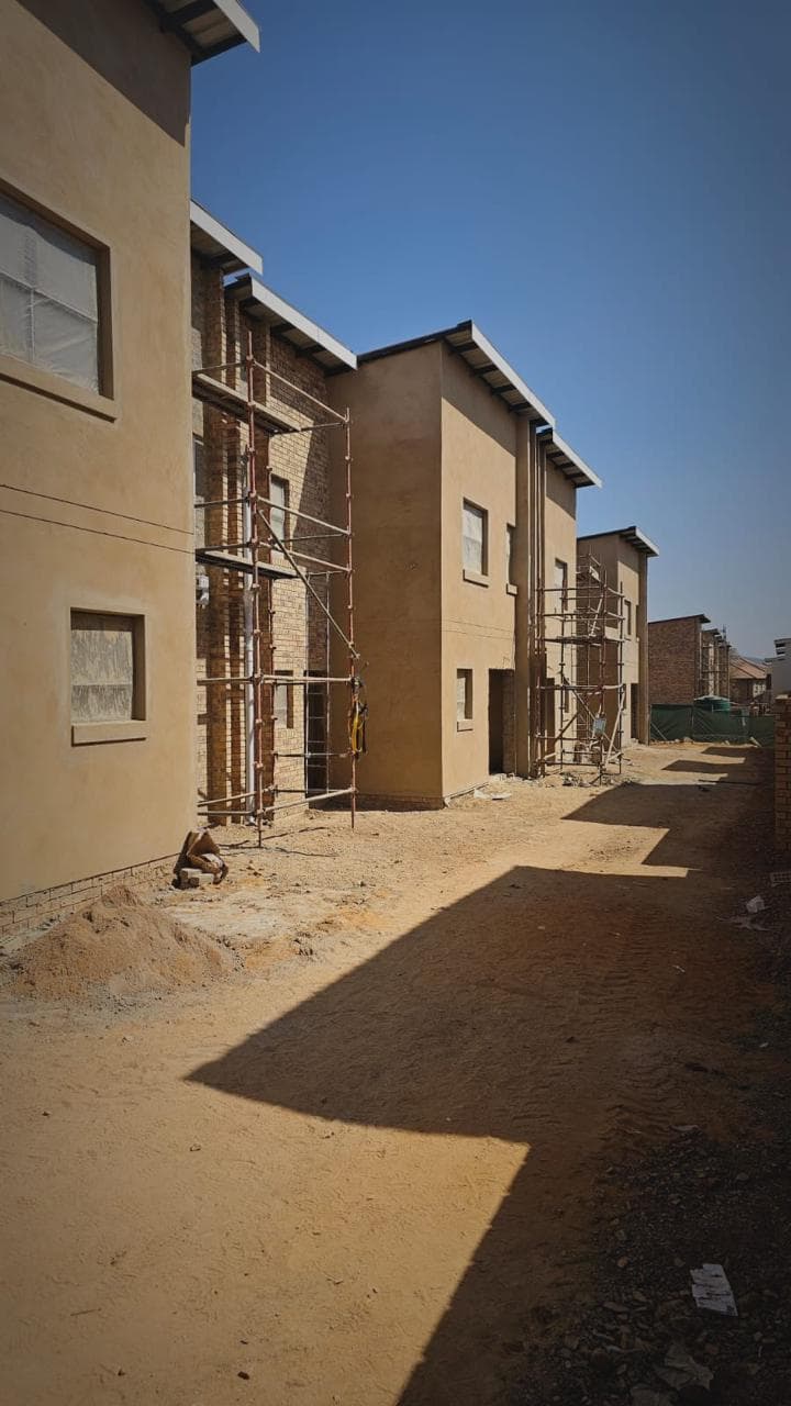 Pebble Lane 4